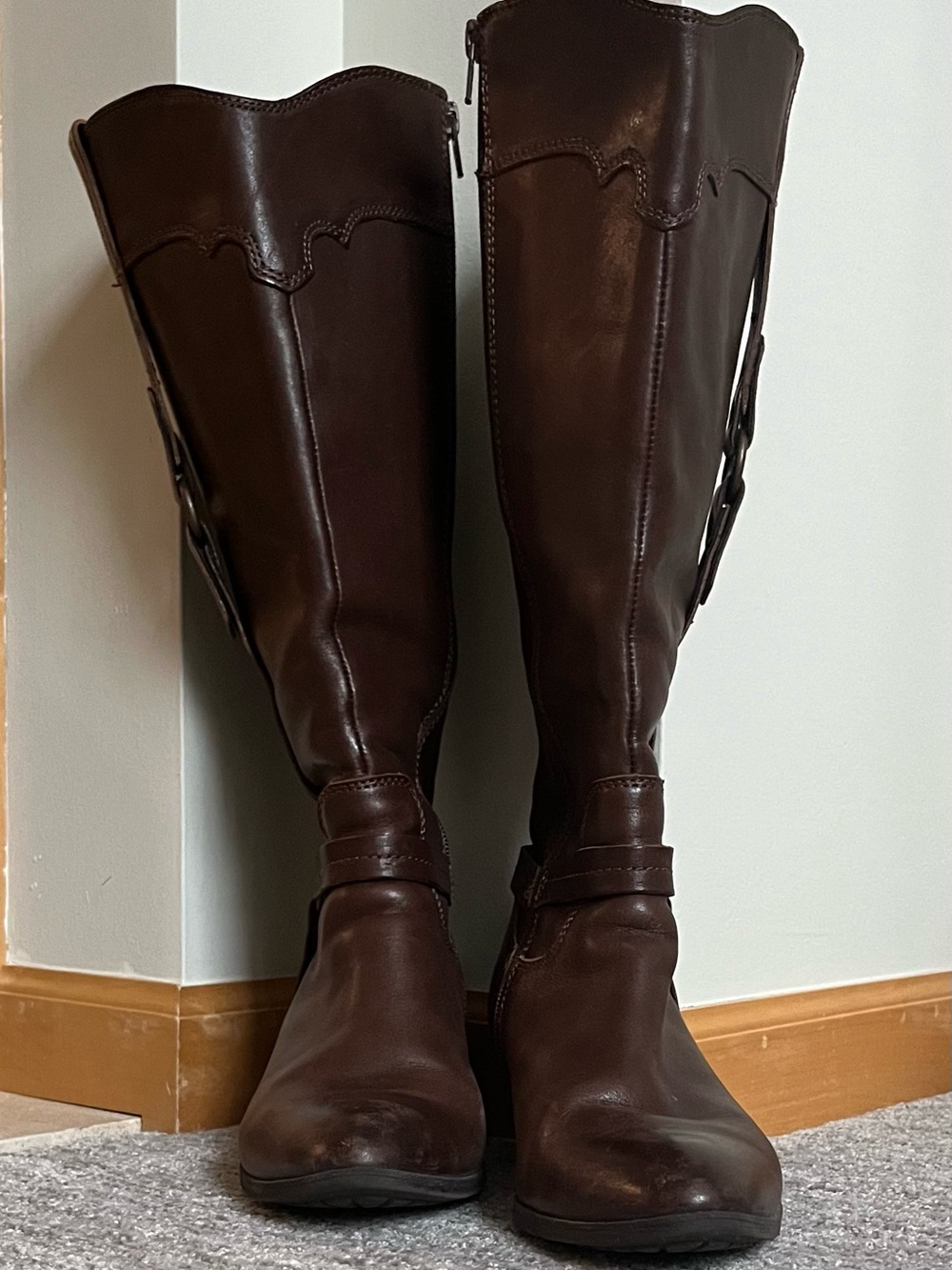 Classic Tall Brown Leather Women's Riding Boots